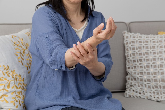 更年期関節症